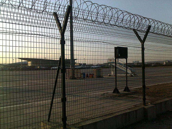 机场护栏网图片4