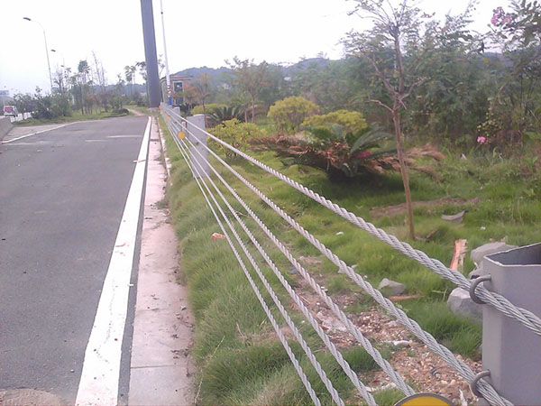 缆索护栏图片2